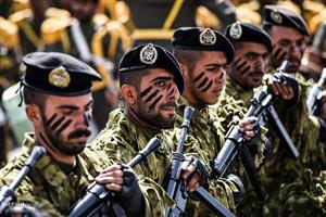 عکسی جالب از مراسم رژه بزرگ نیروهای مسلح