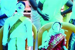 مراسم عجیب ازدواج ارواح در هند/عکس
