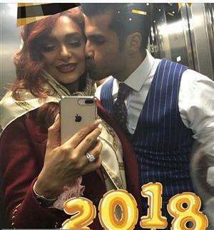 بوسه فوتبالیست مشهور بر همسرش در آسانسور+عکس