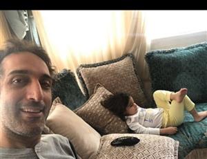 سلفی جالب بازیگر طنز مشهور و دخترش در منزل شخصی شان+عکس
