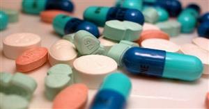 اقدام پزشکان بسیجی برای تامین دارو در شرایط تحریم
