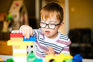 اوتیسم را می توان در دوران کودکی تشخیص داد