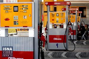 رحیمی: عرضه یارانه بنزین به کارت‌های ملی صرفا یک پیشنهاد است
