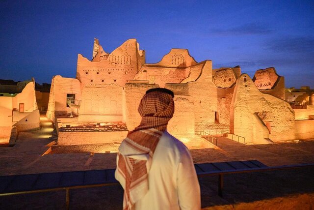 وزیر گردشگری عربستان مدعی شد این کشور در شش ماه نخست سال ۲۰۲۴ میزبان ۶۰ میلیون گردشگر داخلی و خارجی بوده است.