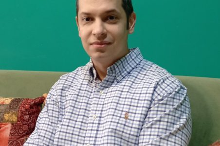 نیما آقاخانی